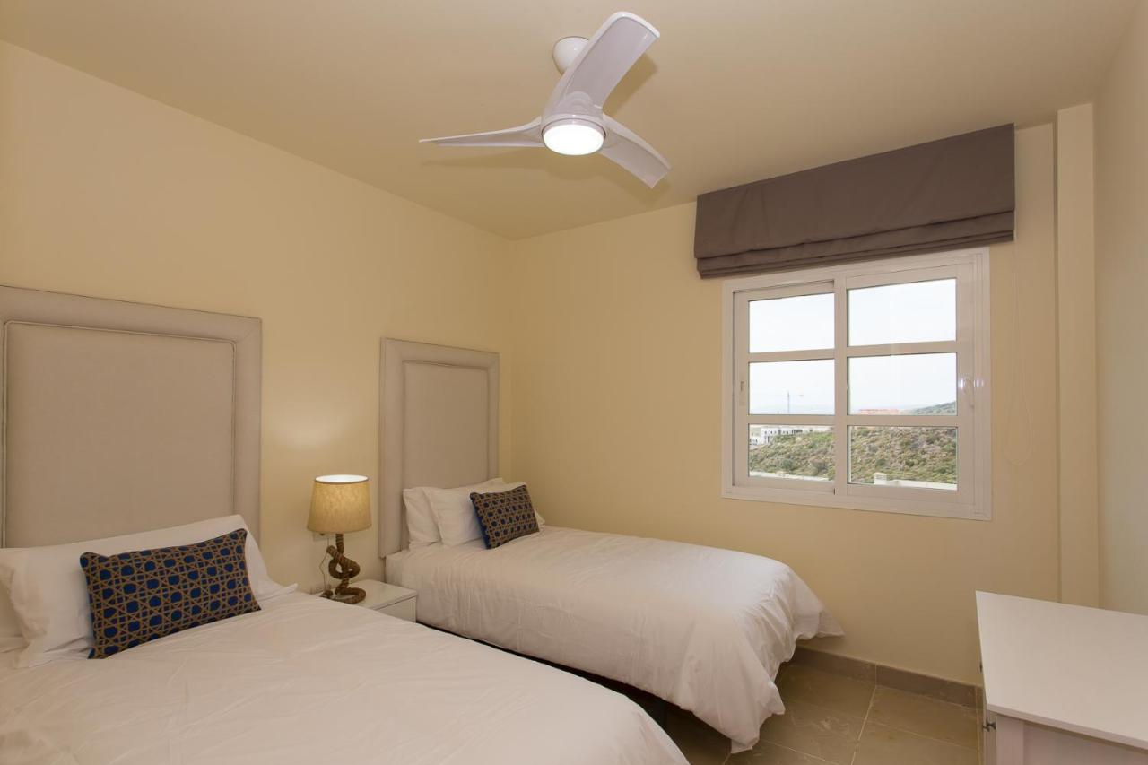 Villa Manilva Townhouse With Spectacular Views Of Gibraltar Exterior foto