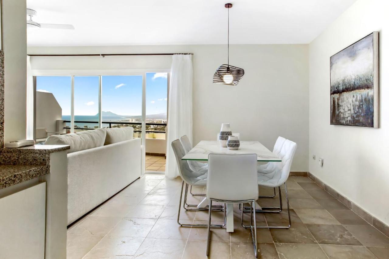 Villa Manilva Townhouse With Spectacular Views Of Gibraltar Exterior foto