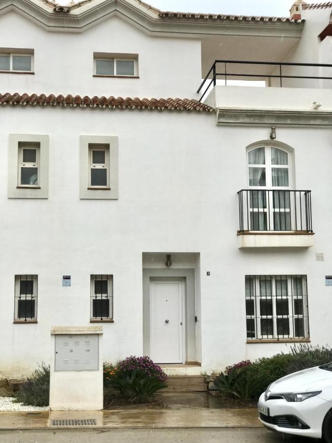 Villa Manilva Townhouse With Spectacular Views Of Gibraltar Exterior foto